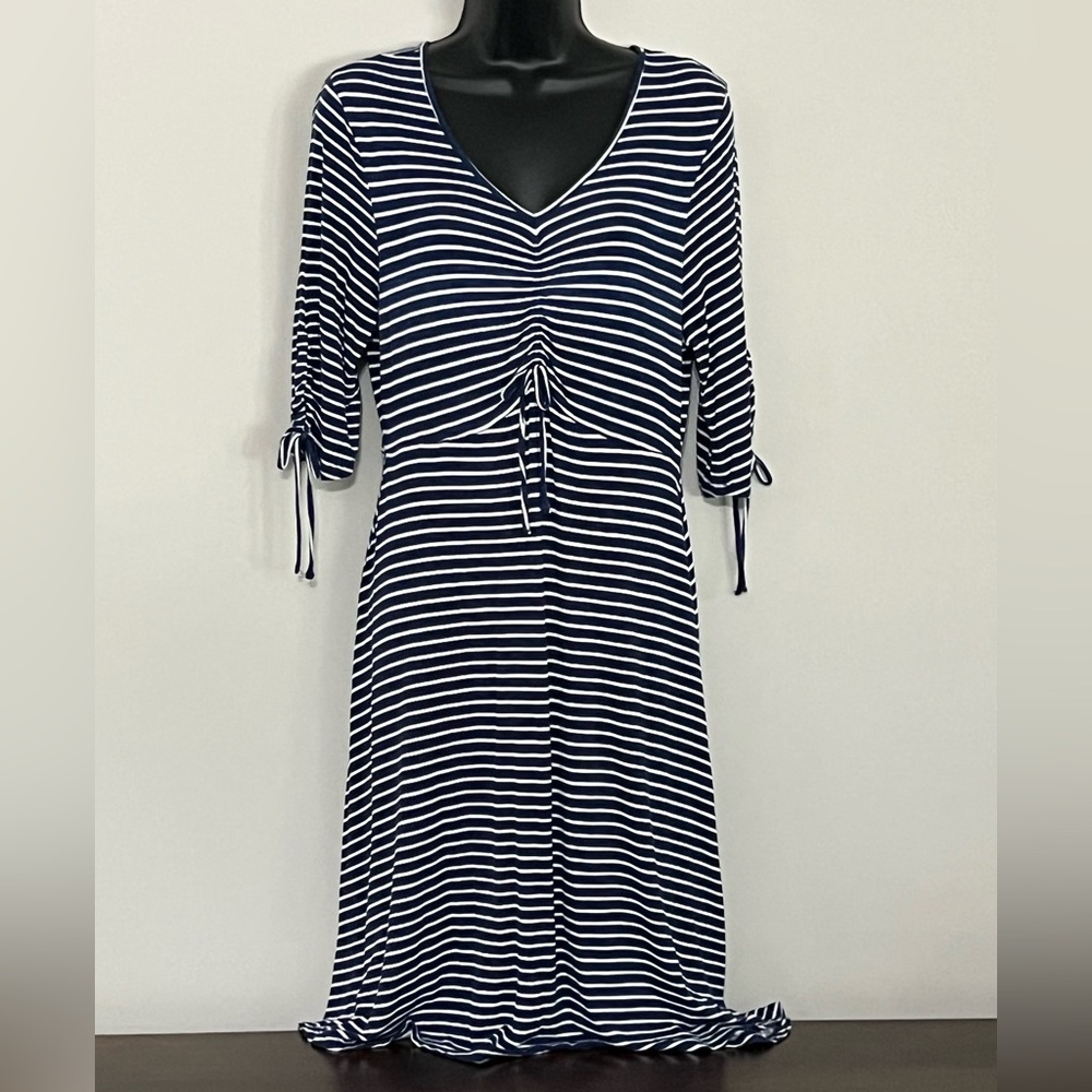 Concepts Women’s Navy White Striped 3/4 Sleeve V Neck Fit and Flare Dress Size M